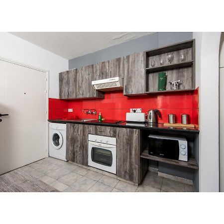 Holiday Apartment ラルナカ エクステリア 写真