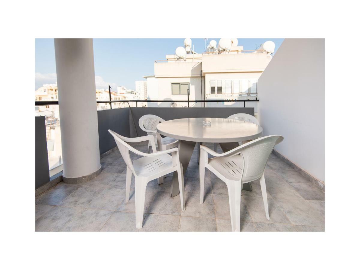 Holiday Apartment ラルナカ エクステリア 写真