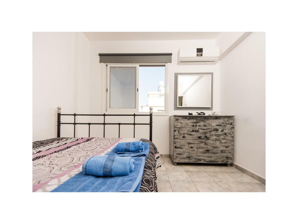 Holiday Apartment ラルナカ エクステリア 写真